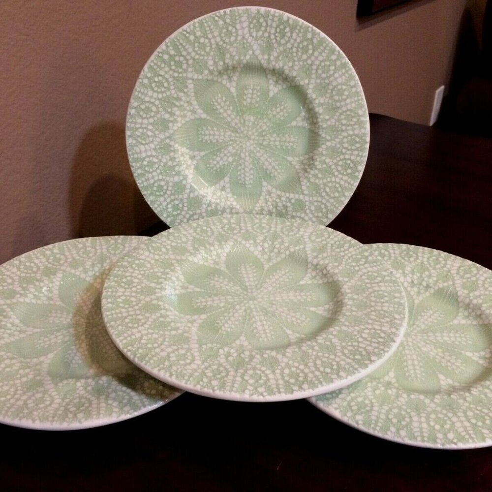 Viva by Vietri Lace Pistachio Dinner Plate